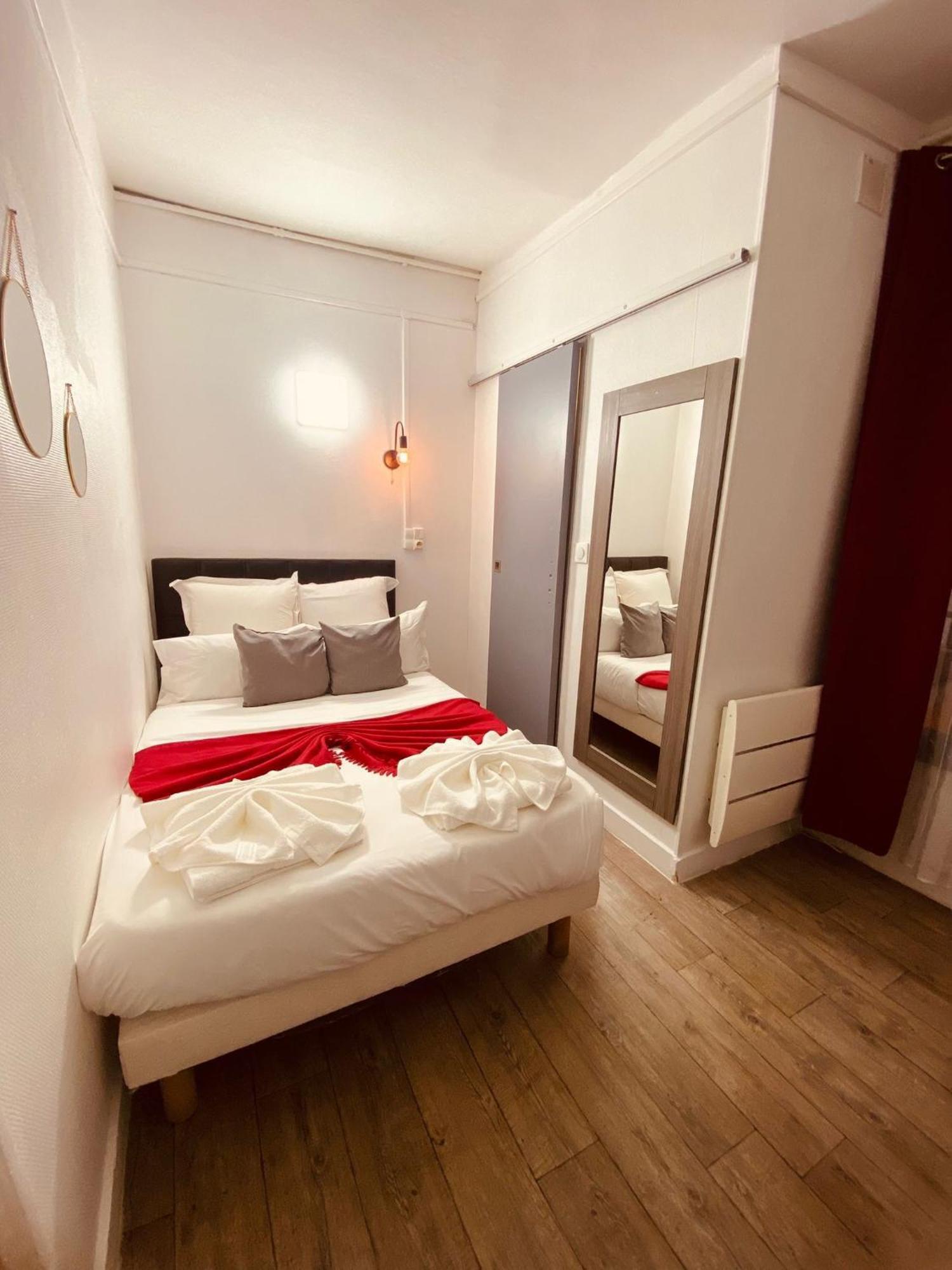Hotel Louvain Paris Phòng bức ảnh